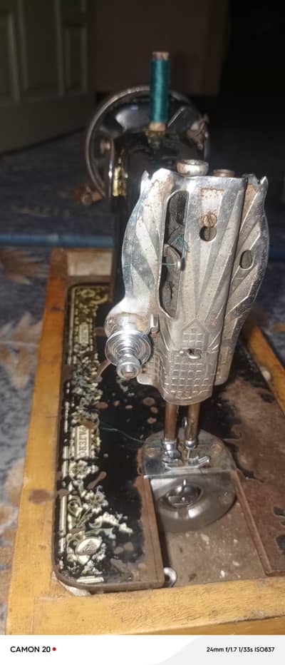 Pajero sewing machine for sale in good condition