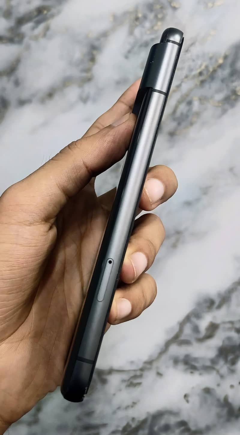 Google Pixel 8 3