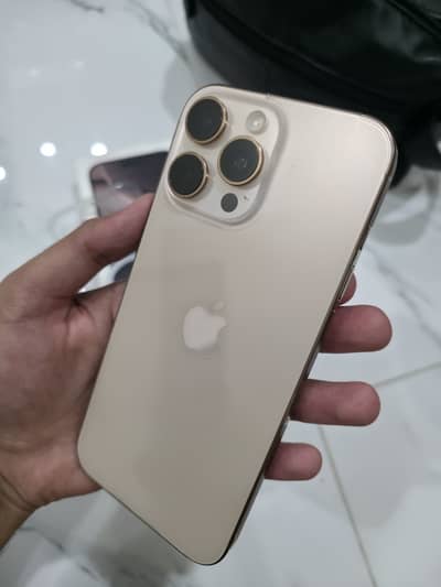Apple iPhone 16 Pro Max