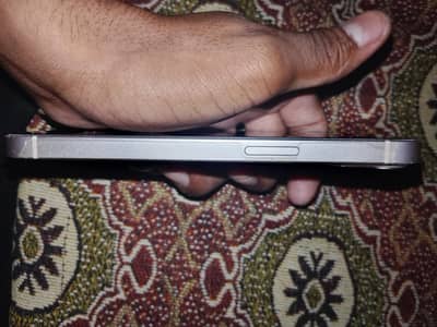 Apple iPhone 13 mdm