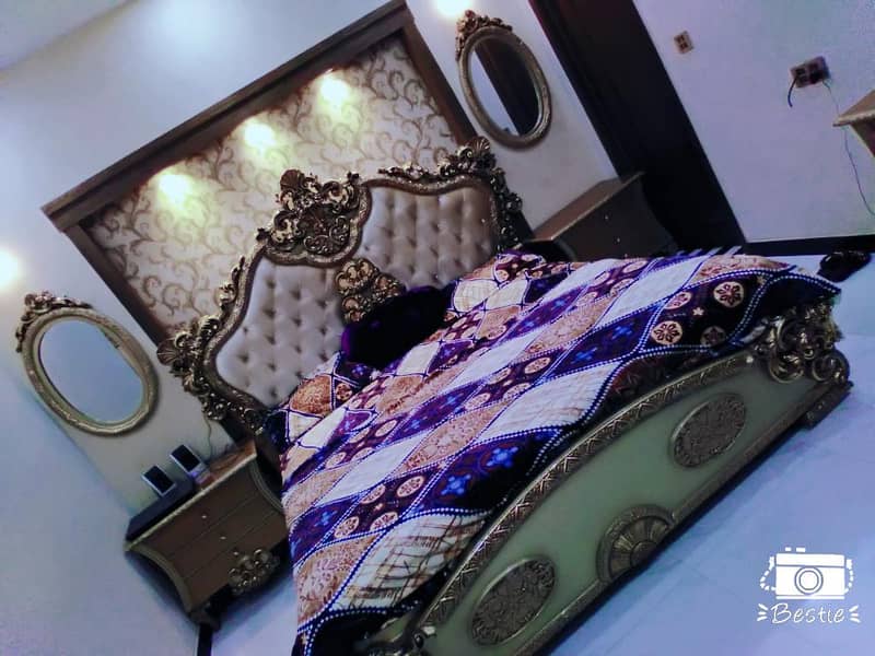 king size bed 0