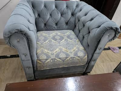 3 2 1 sofa set for sale in very good condition