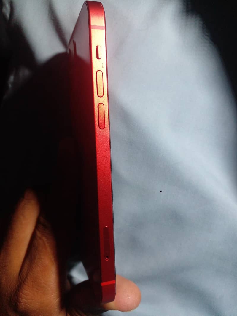 Apple iPhone 12 4