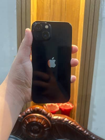 Apple iPhone 13