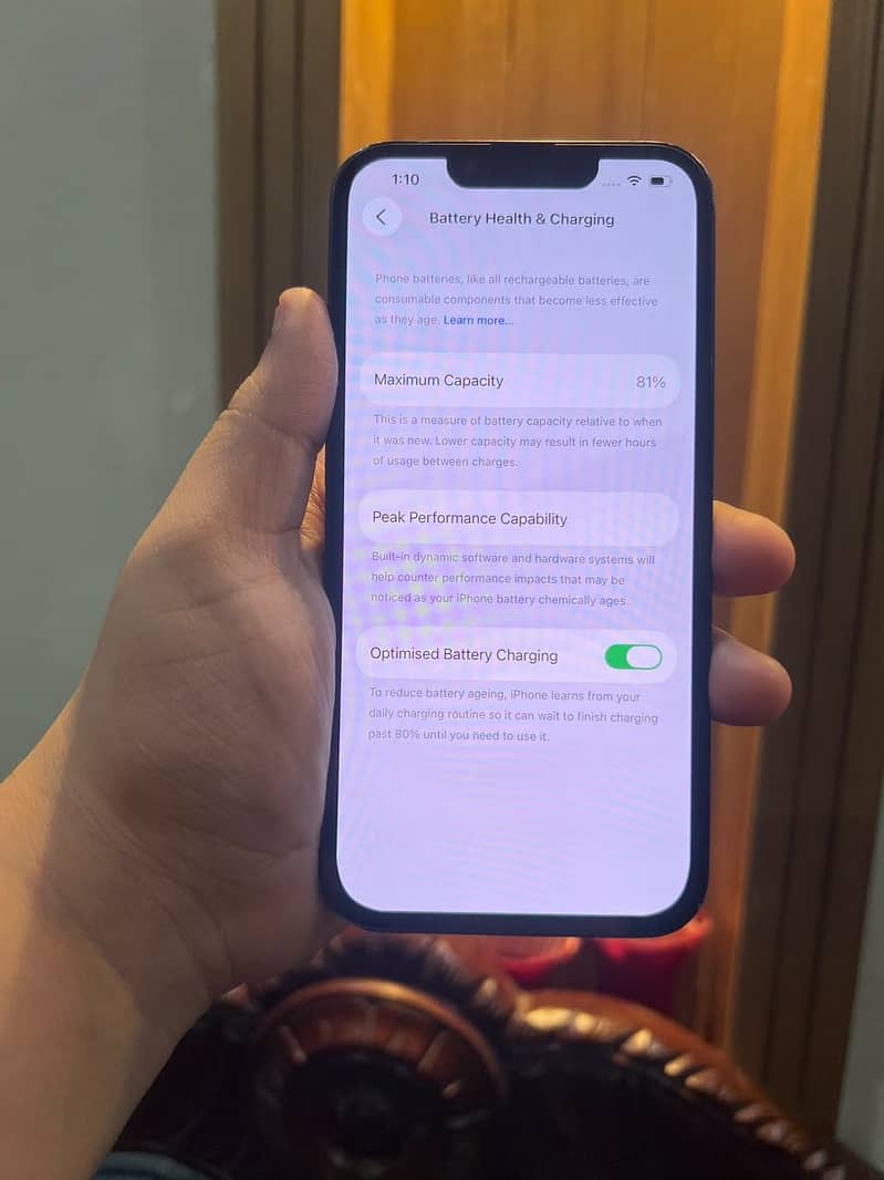 Apple iPhone 13 4
