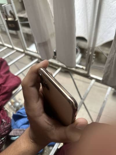 Apple iPhone 11 Pro Max (Approved) Physical Sim