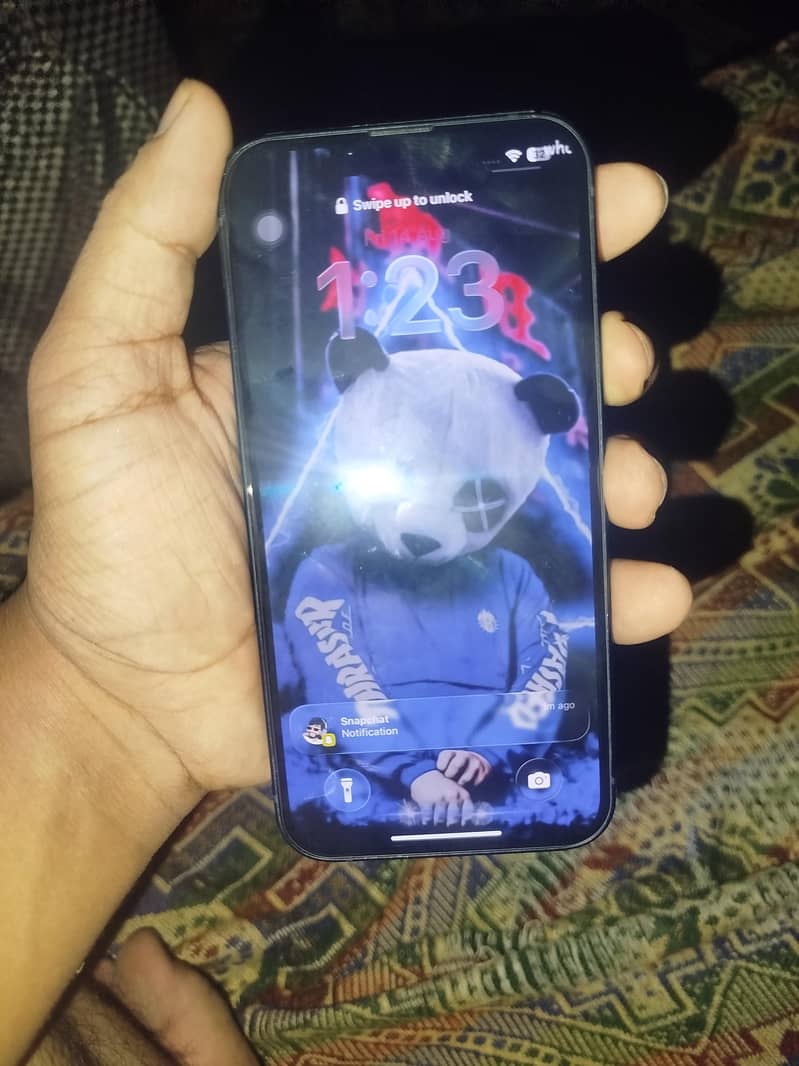 Apple iPhone 13 4