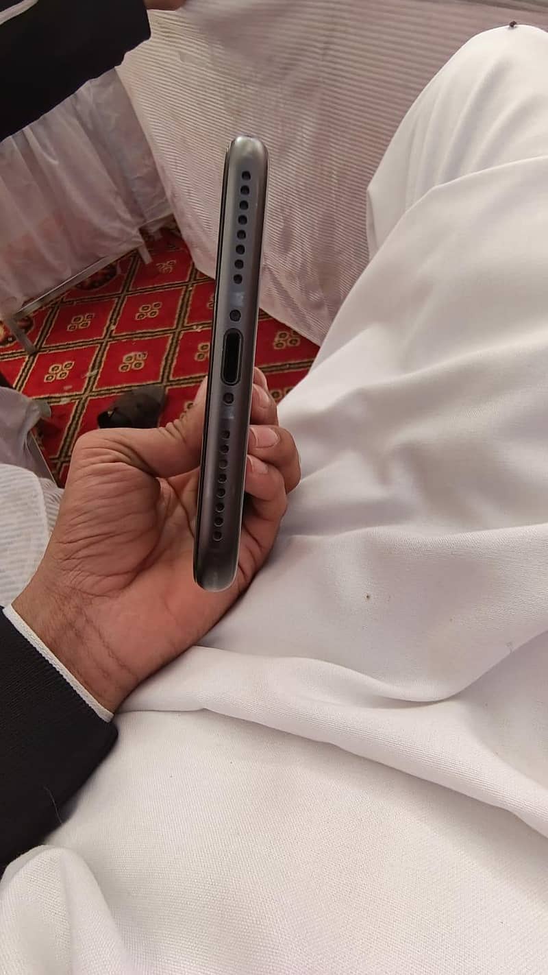Apple iPhone 8 Plus 7