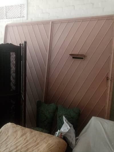 Main gate 12ft x 8ft, 6 inch