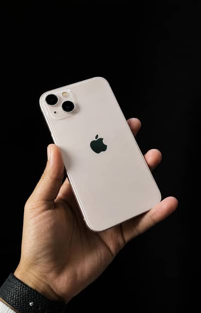 Apple iPhone 13