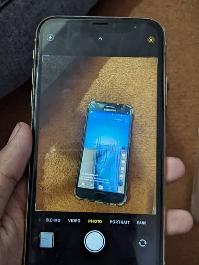 Apple iPhone XR
