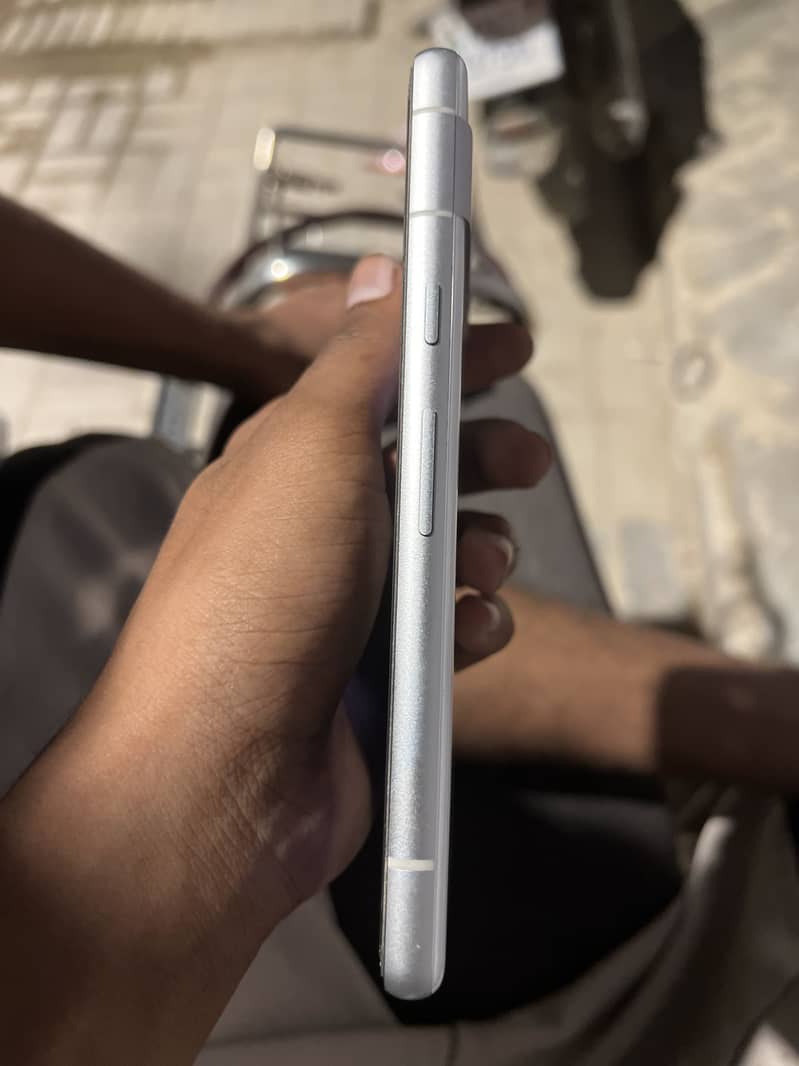 Google Pixel 7a 4