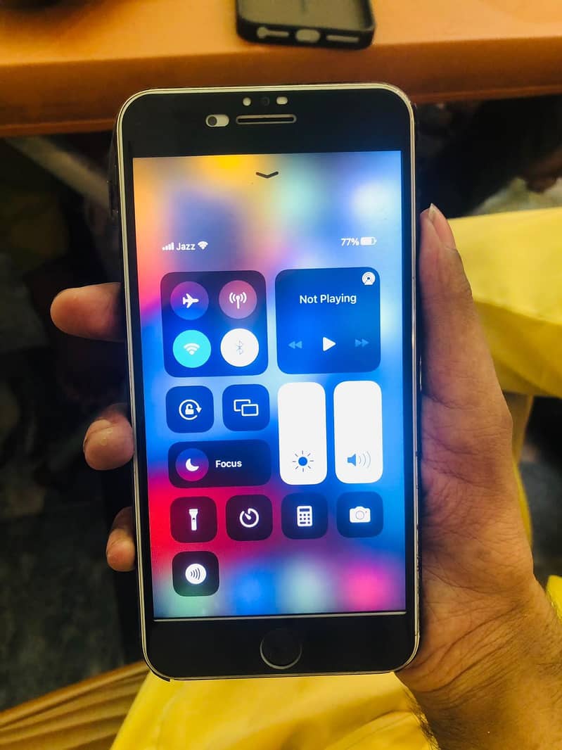 Apple iPhone 7 Plus 2