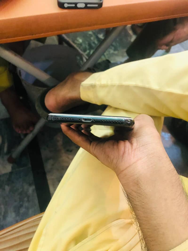 Apple iPhone 7 Plus 4