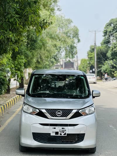 Nissan Dayz 20/ 26 fresh port clear total genuine free registration