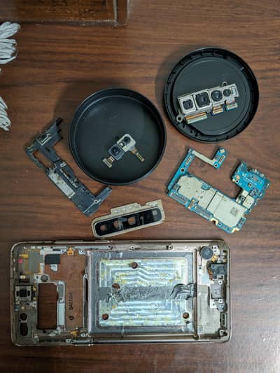 Samsung Galaxy S10 5G board camera battery