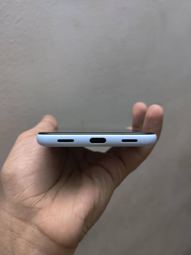 Google Pixel 4a 4g 3