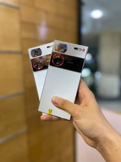Zte nubia Z60 Ultra 12GB 256GB | Snapdragon 8 Gen 3 | 120Hz AMOLED