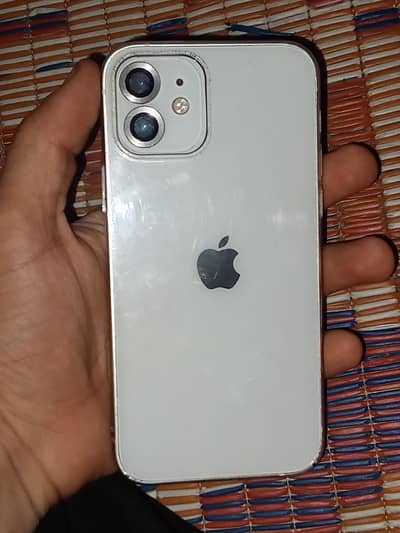Apple iPhone 12