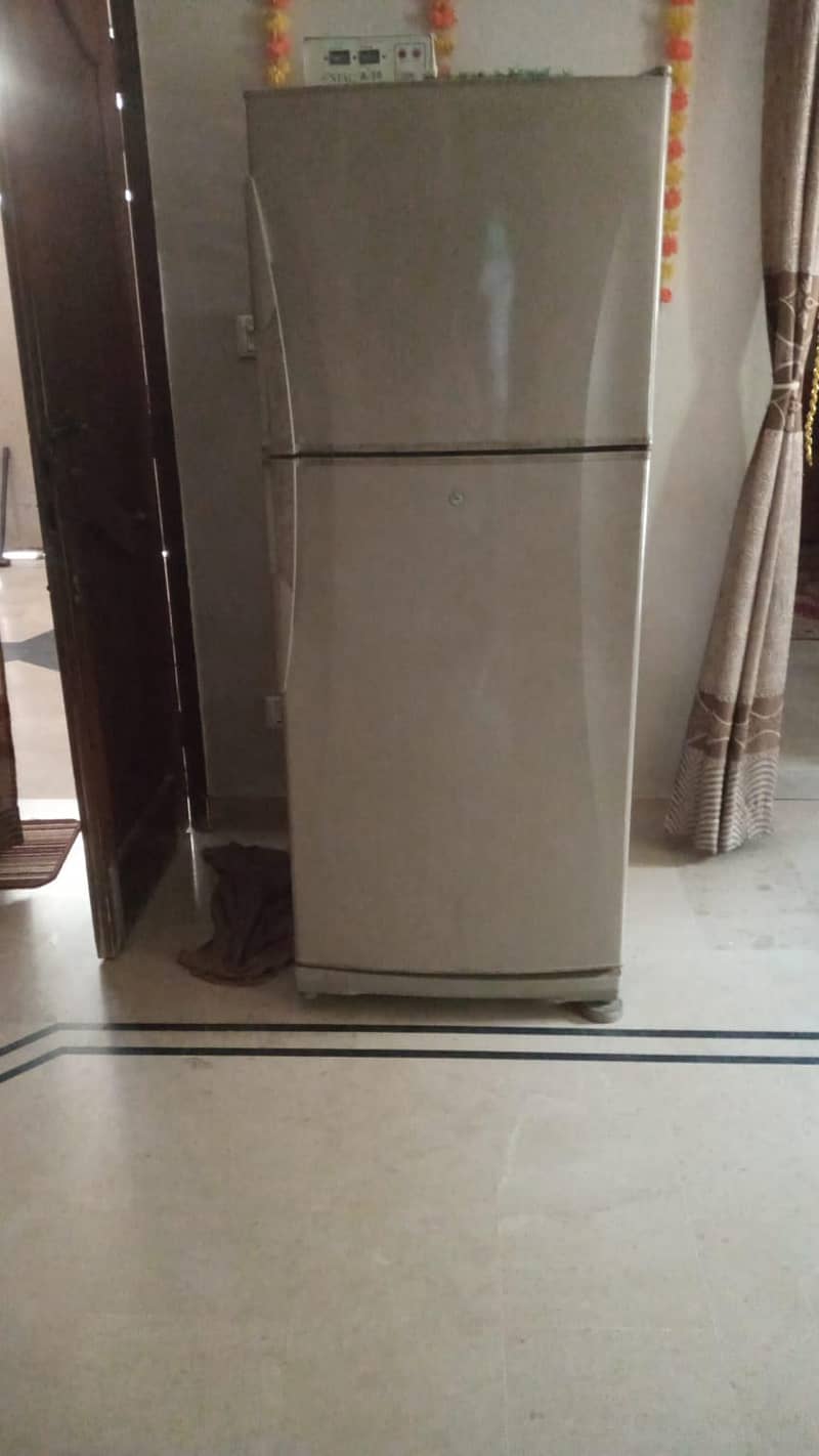 Dawlance Refrigerator 0
