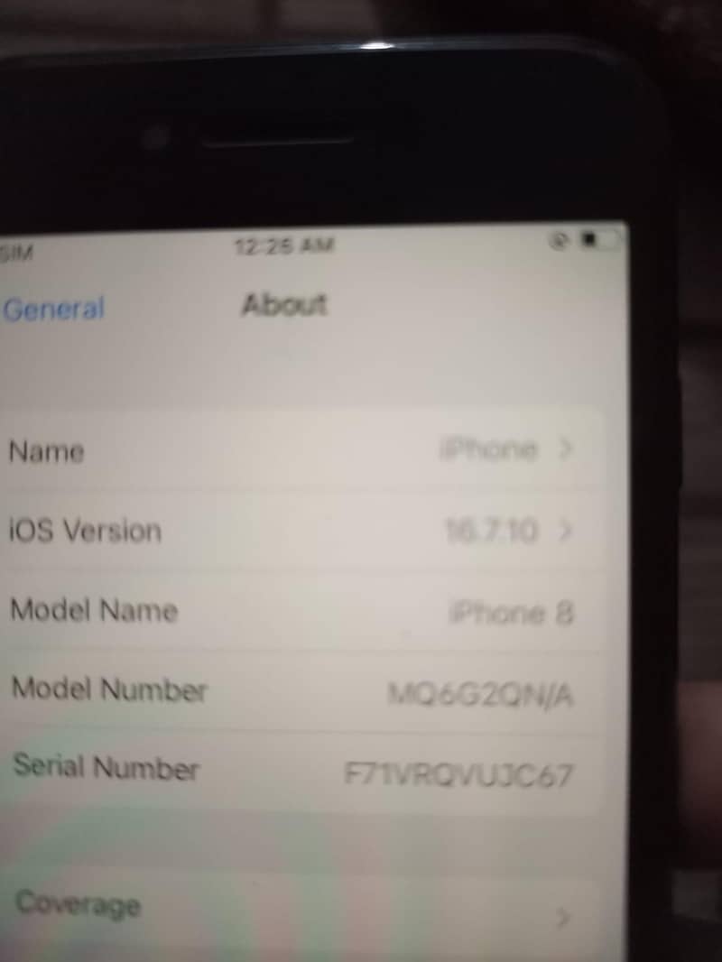 Apple iPhone 8 read description 6