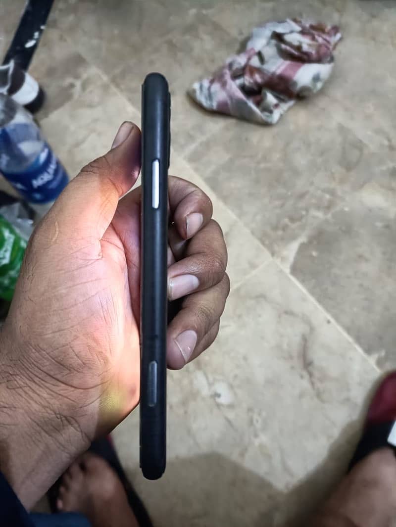 Apple iPhone 11 2