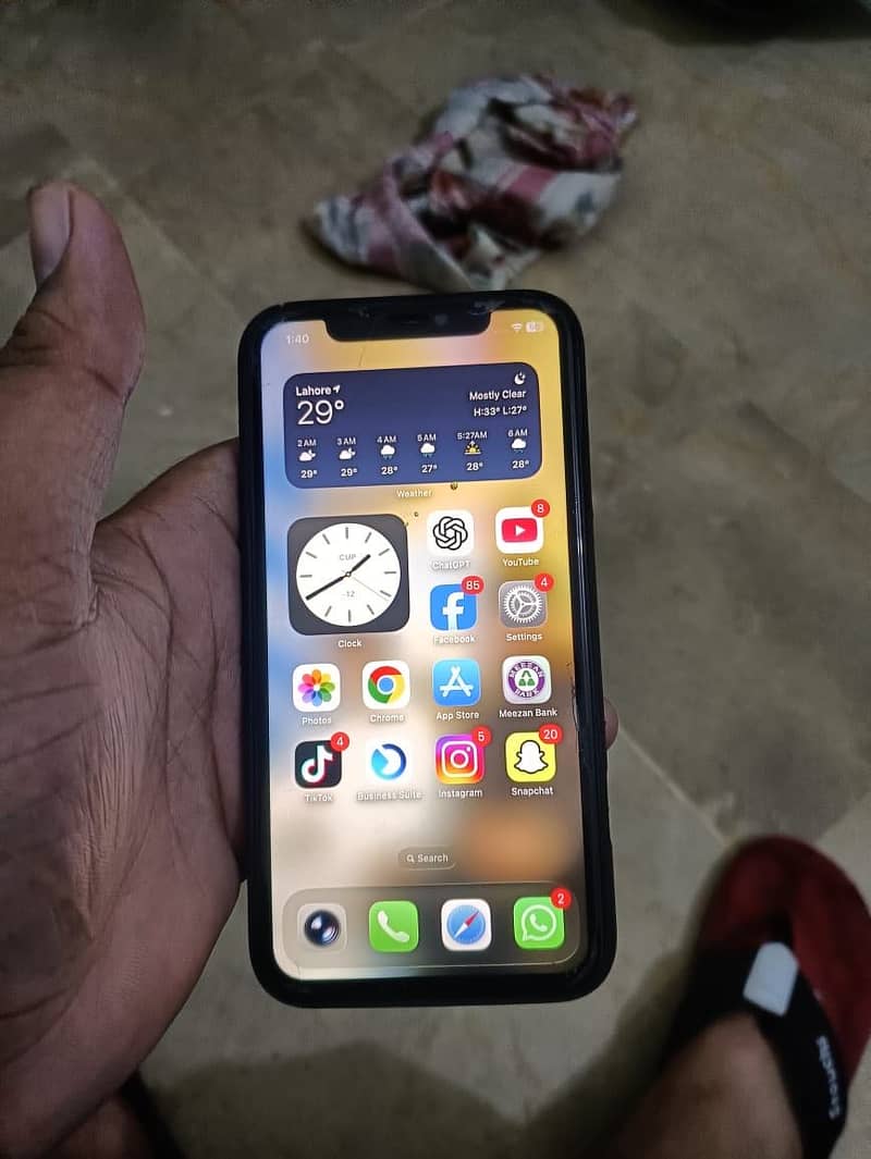 Apple iPhone 11 3