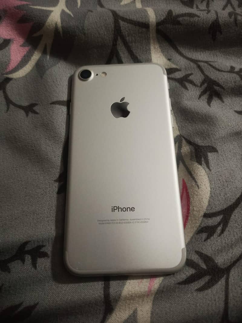 Apple iPhone 7 read description 0