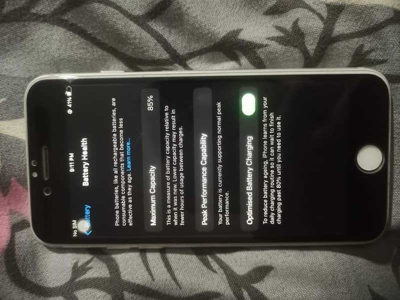 Apple iPhone 7 read description 9