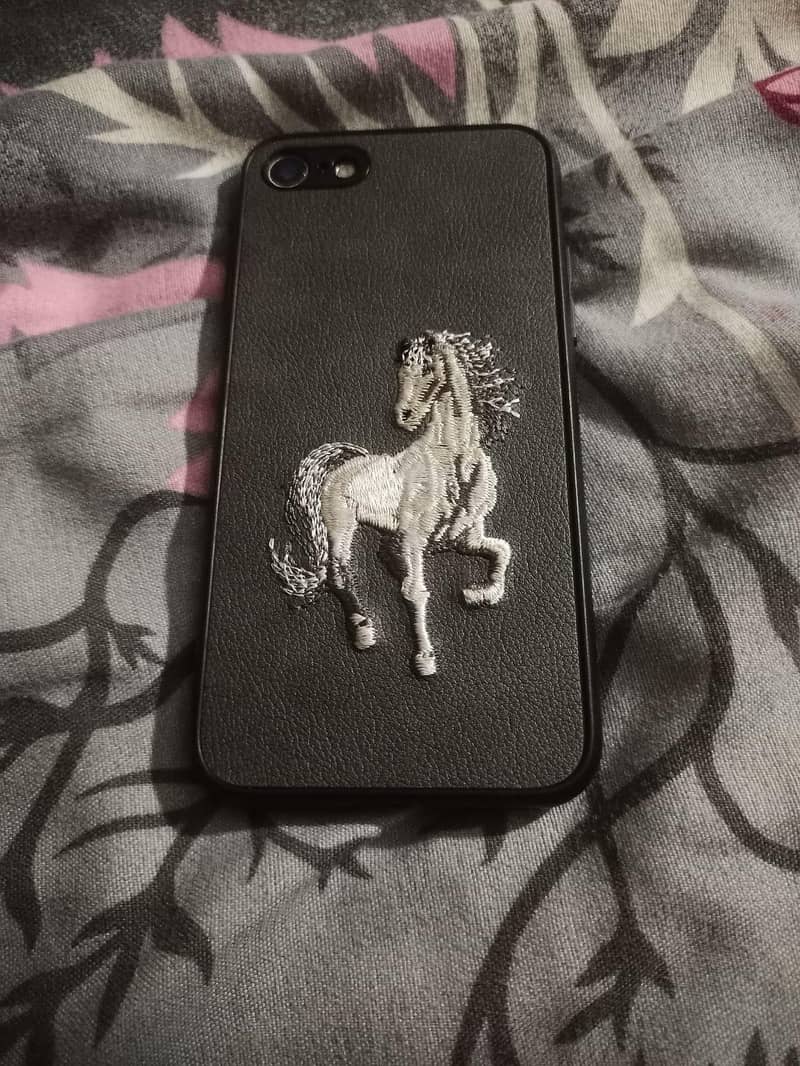 Apple iPhone 7 read description 11