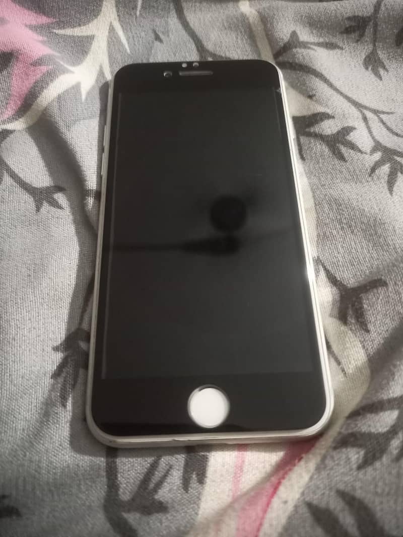 Apple iPhone 7 read description 12