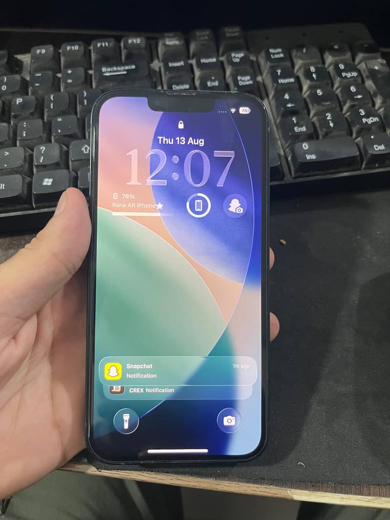 Apple iPhone 13 0