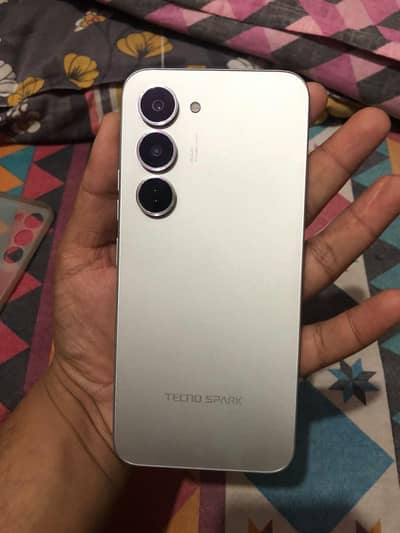 Tecno 40 pro 8+8/256 gb