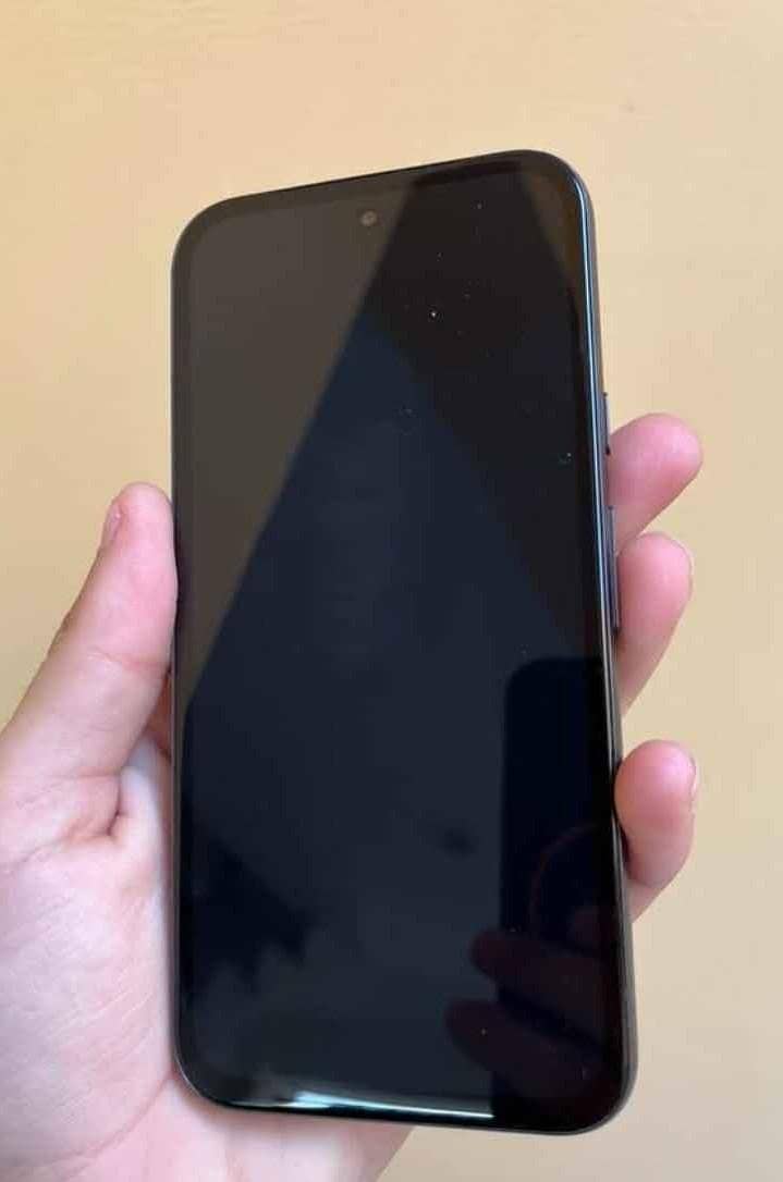 Google Pixel 8a 1