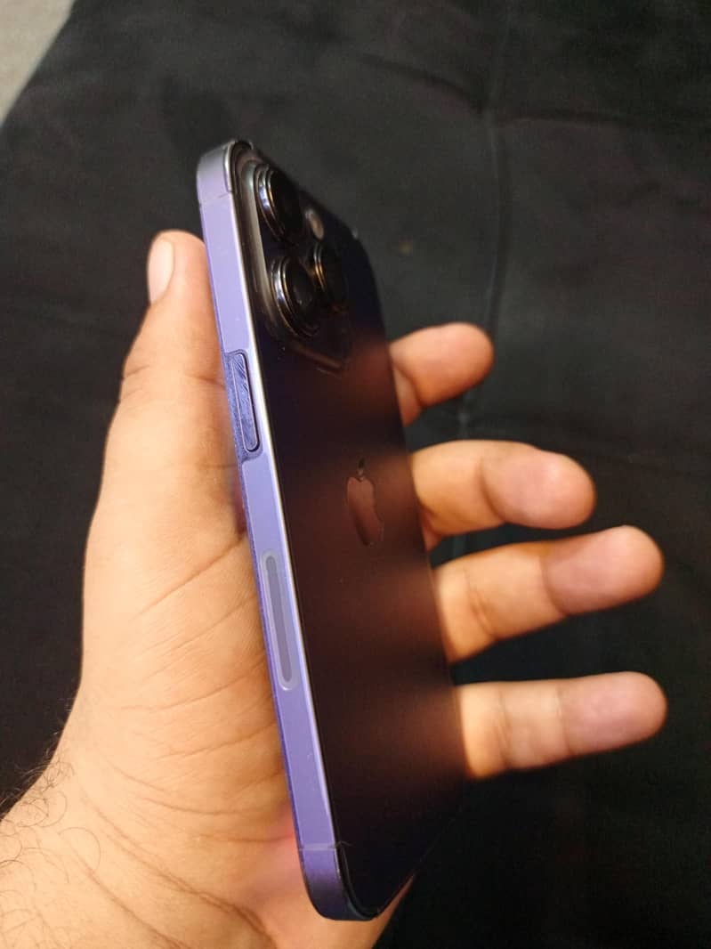 Apple iPhone 14 Pro 1