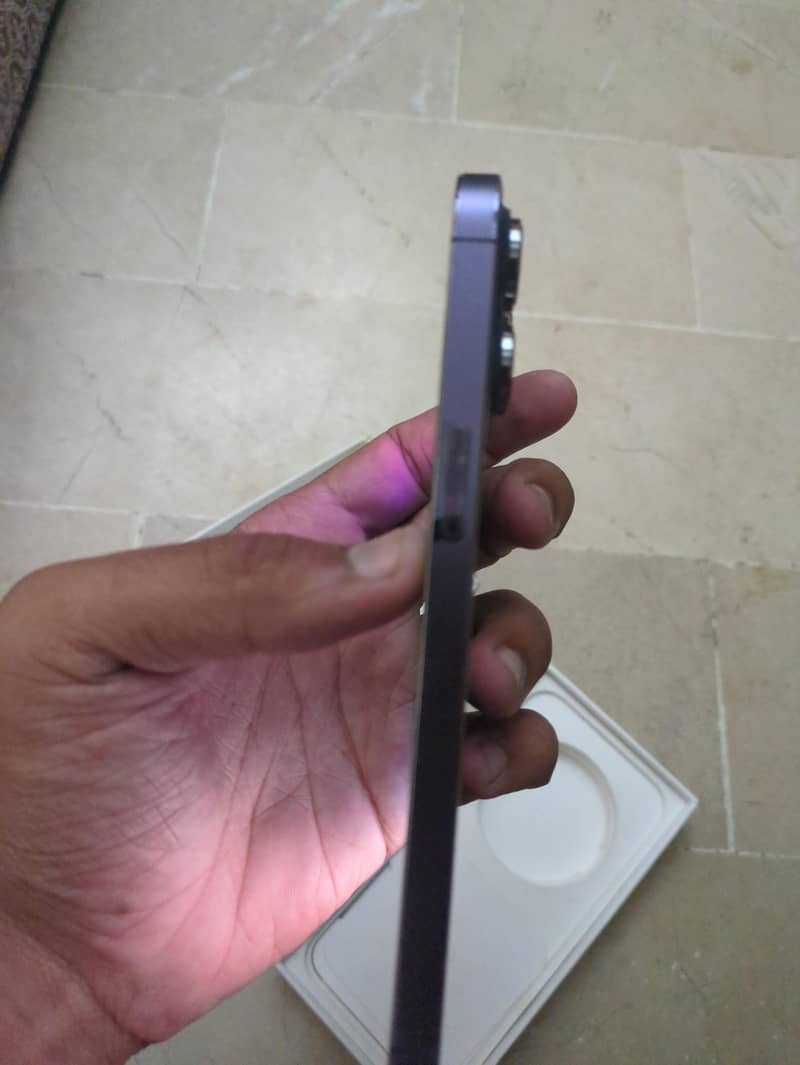 Apple iPhone 14 Pro Max 3