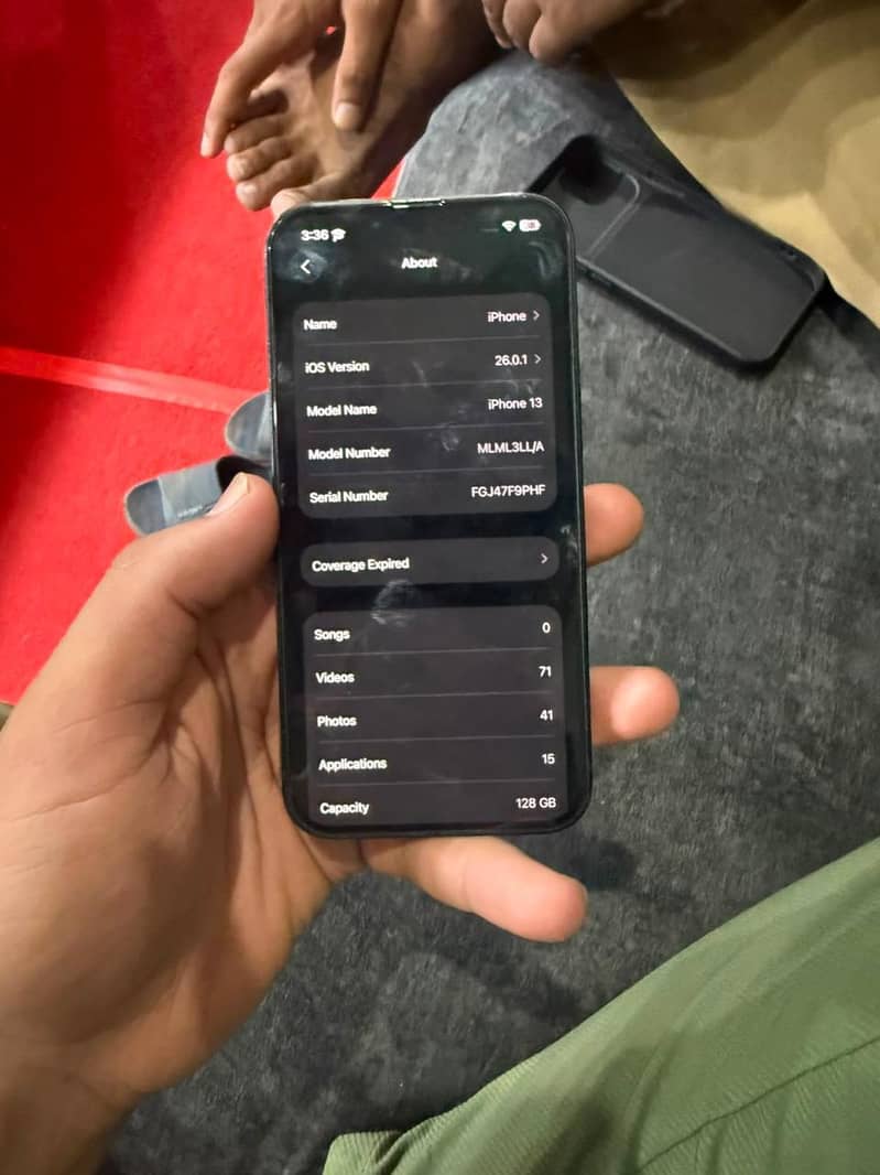 Apple iPhone 13 6