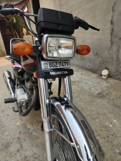 Honda 125 • 2019 Model • Excellent Condition • All Documents Complete
