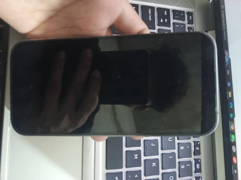 iPhone 14 pro 4