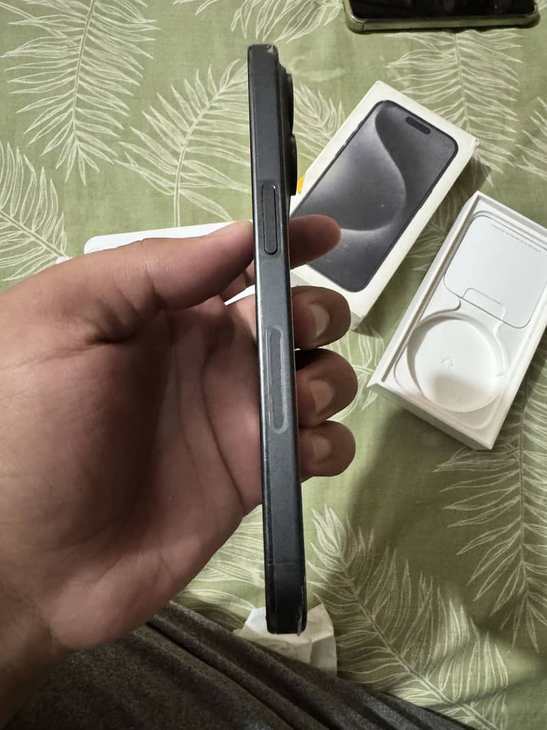 Apple iPhone 15 Pro 5