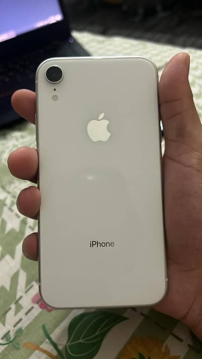 Apple iPhone XR
