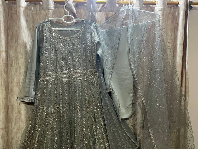 Wedding dresses 0