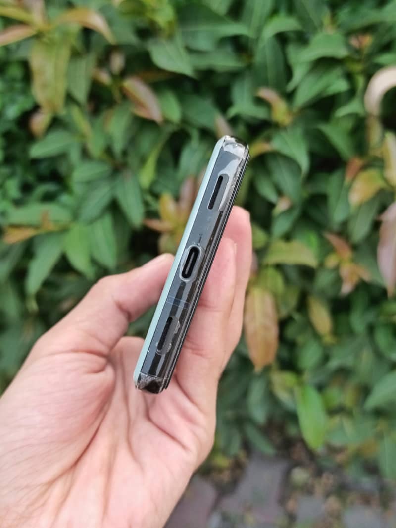 Google Pixel 6a 1