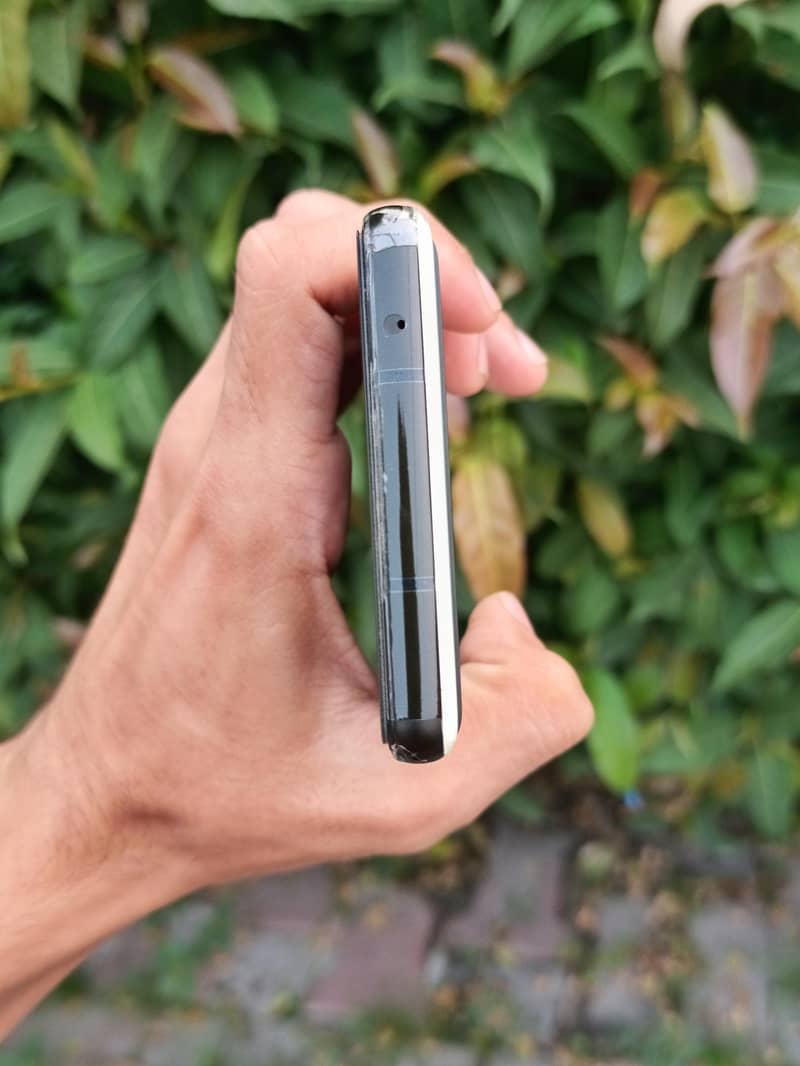 Google Pixel 6a 4
