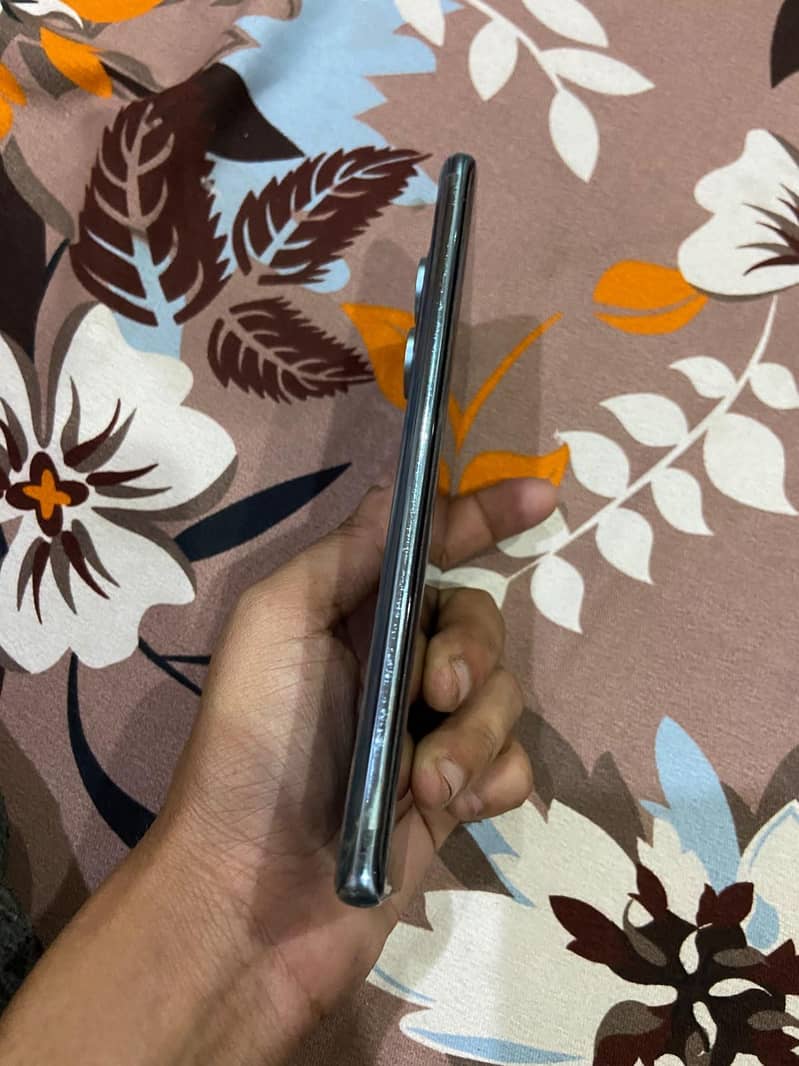 Redmi Note 14 pro 3