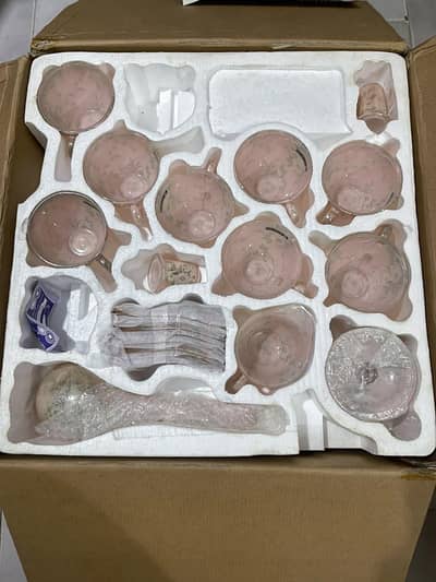 brand new glass made dinner set 72 peaces