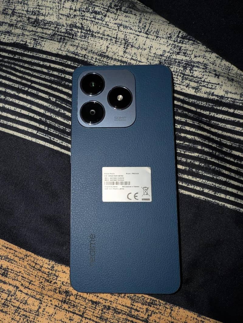 Realme C63 0