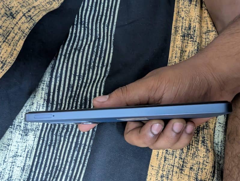 Realme C63 3