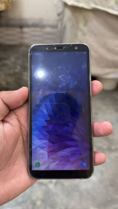Samsung Mobile J6