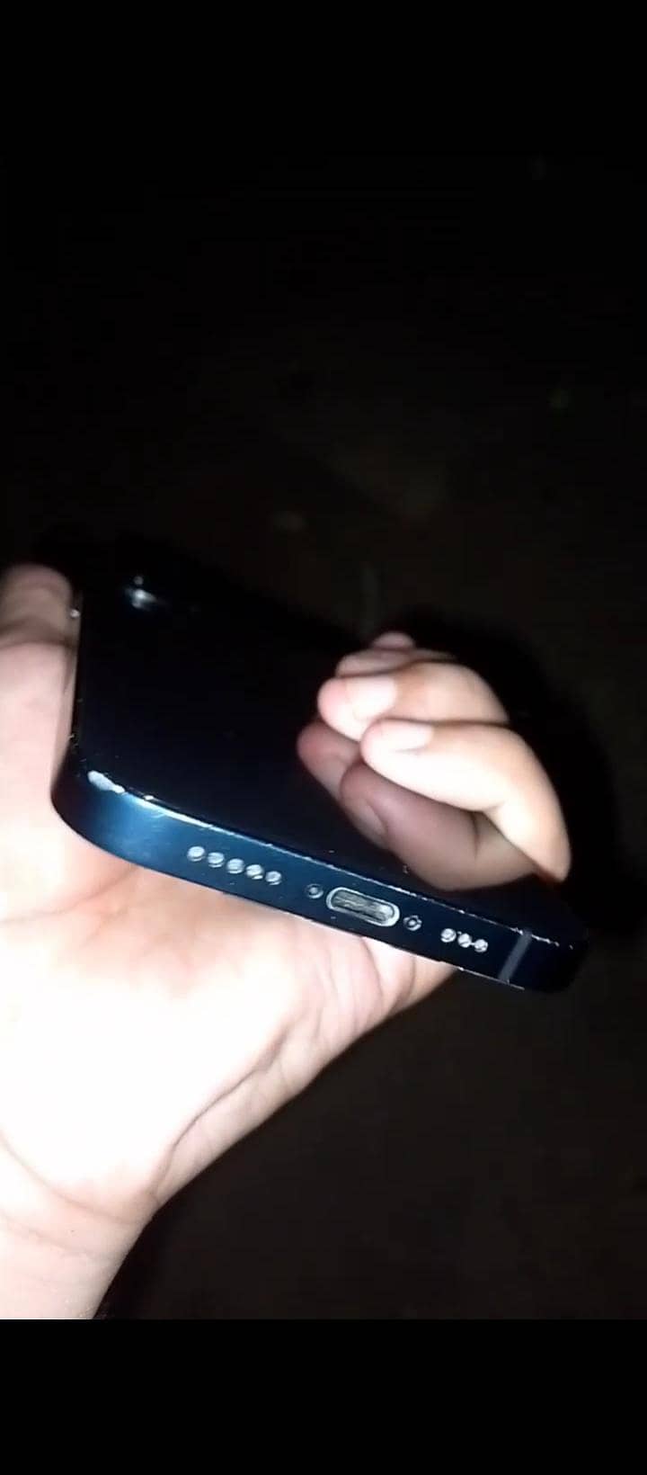 Apple iPhone 12 3